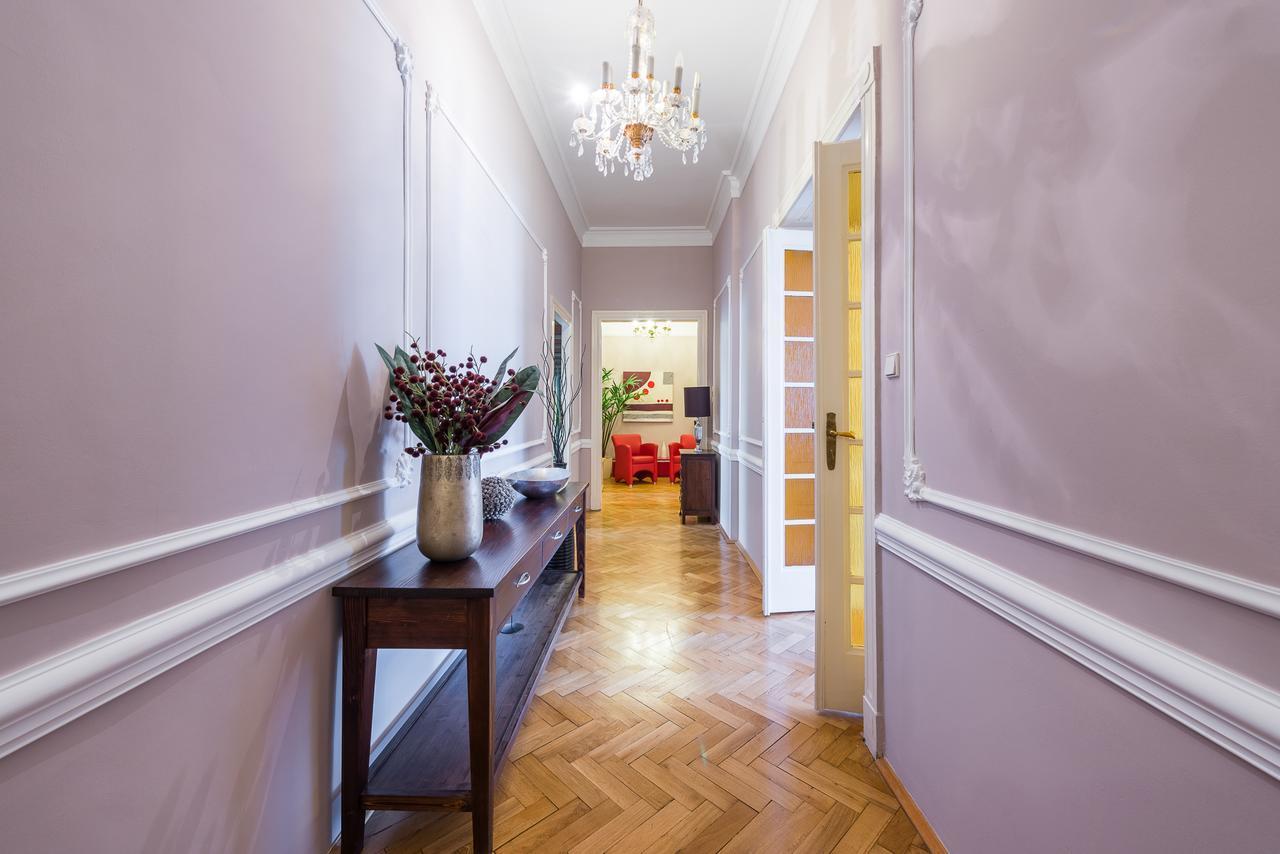 Wenceslas Square Apartment ปราก ภายนอก รูปภาพ