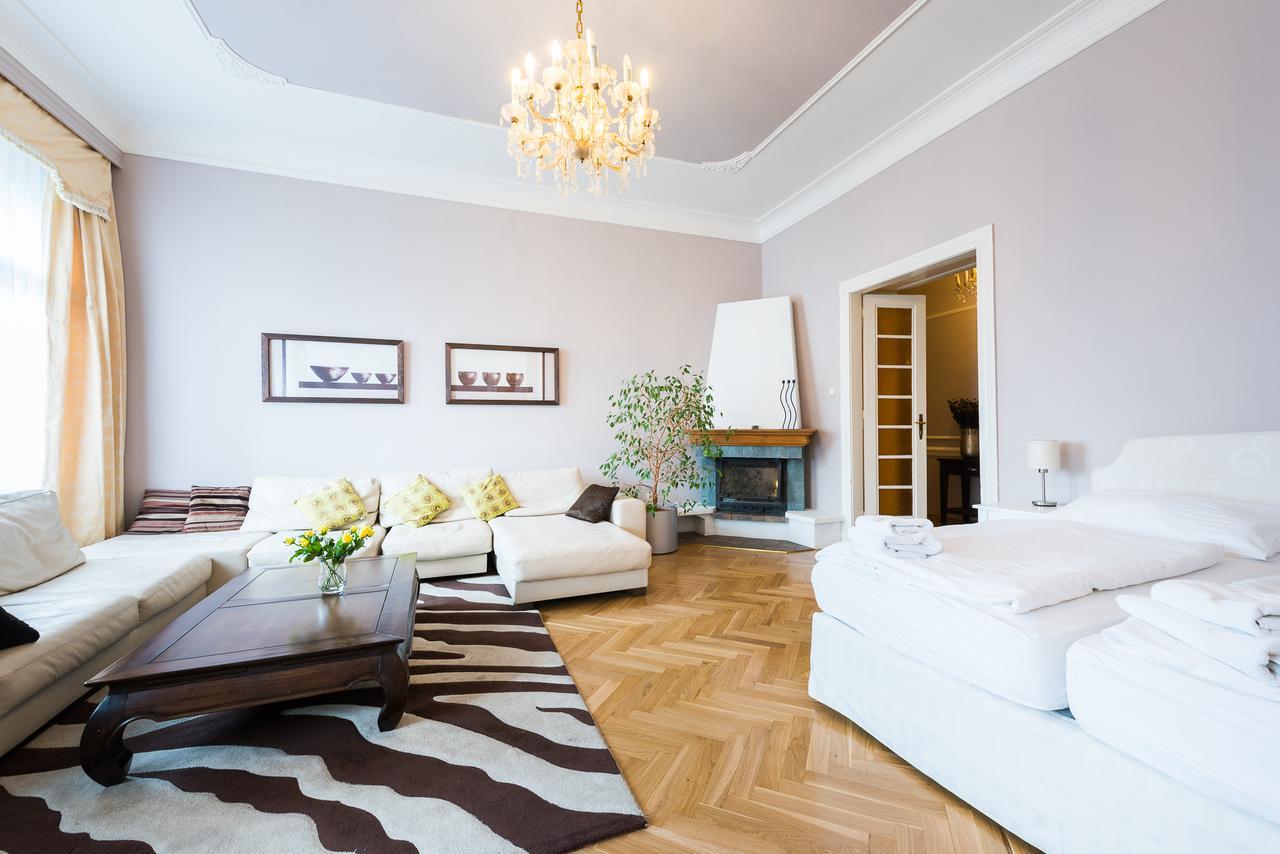 Wenceslas Square Apartment ปราก ภายนอก รูปภาพ